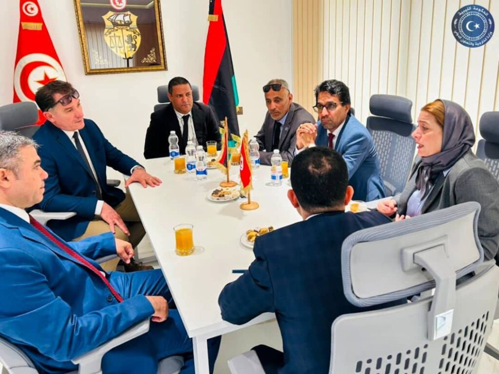Senior Libyan officials from the Foreign Ministry meeting with Tunisian consulate officials after an official opening ceremony, 25 May 2025. (FM photo)