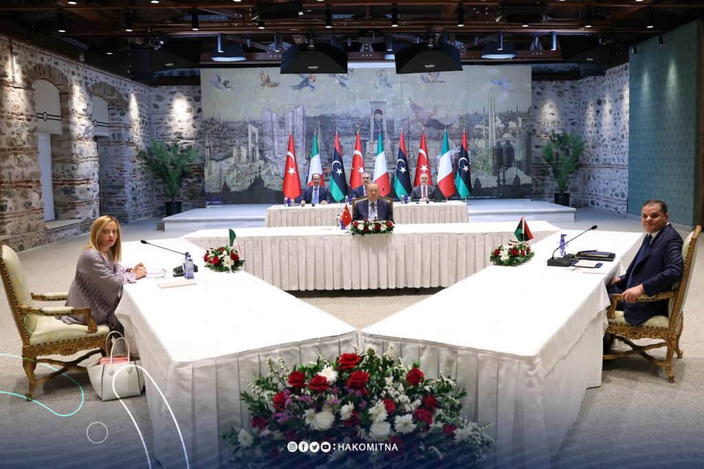 Turkish President Recep Tayyip Erdogan, Italian Prime Minister Giorgia Meloni and PM Abdulhamid Dbeibeh of Libya meeting at the at Dlomabahce Palace on the banks of the Bosporus, Turkey. 1 August 2025. (GNU photo)